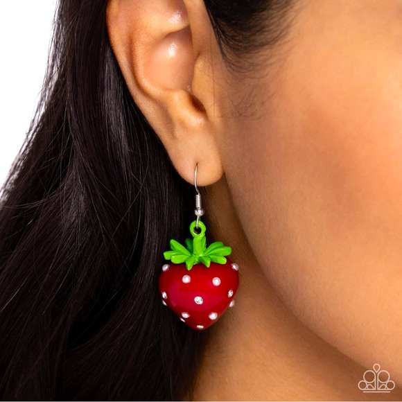 Strawberry Earrings - Picture 1 of 1